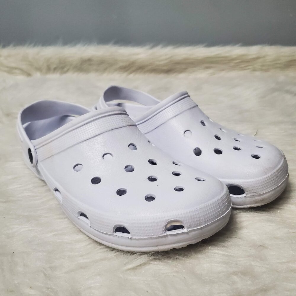 Off Brand White Foam Mules, W9